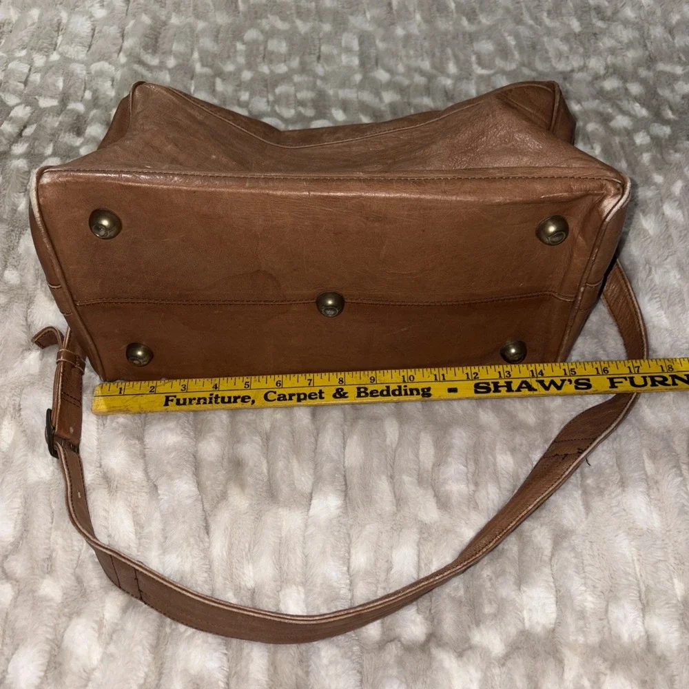 Vtg Tumi Full Grain Leather Tan Duffel Satchel Bag Crossbody Removable Strap